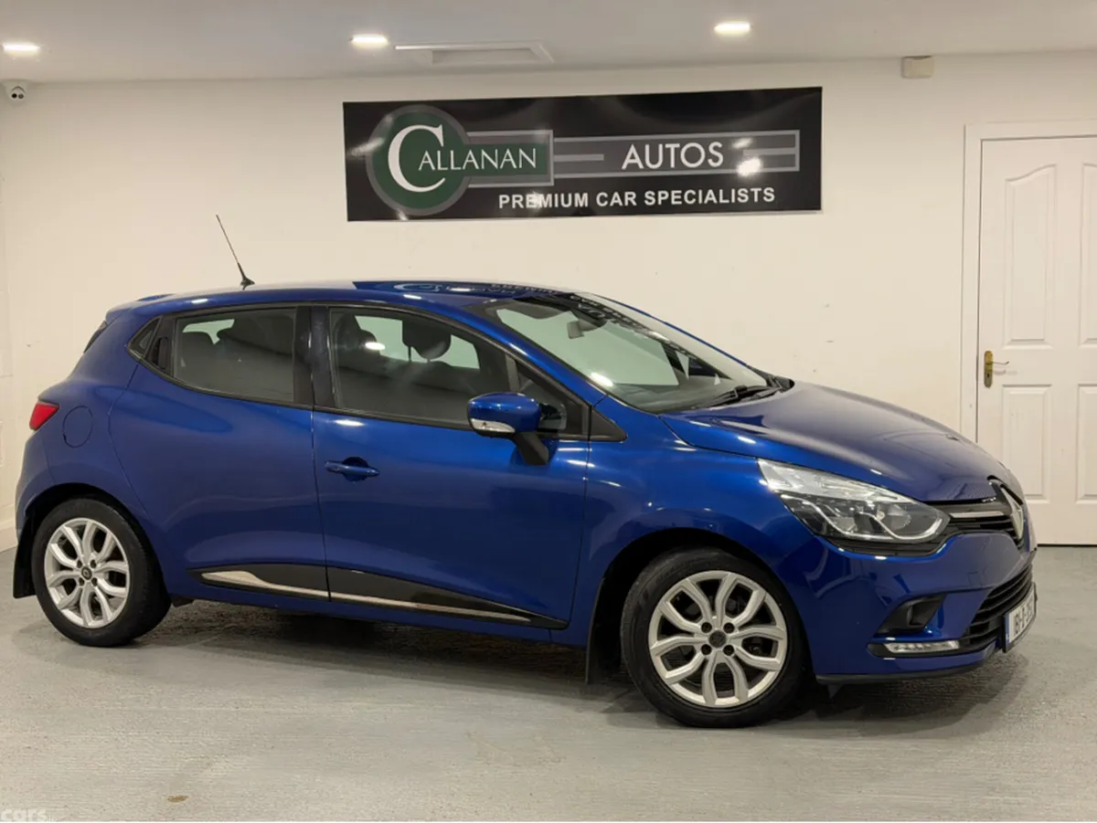 Renault Clio Hatchback, Petrol, 2018, Blue