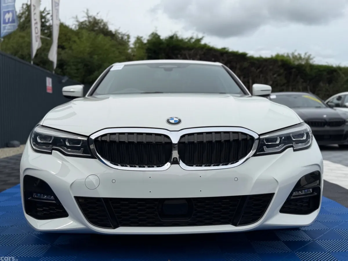 BMW 3-Series Saloon, Petrol, 2021, White
