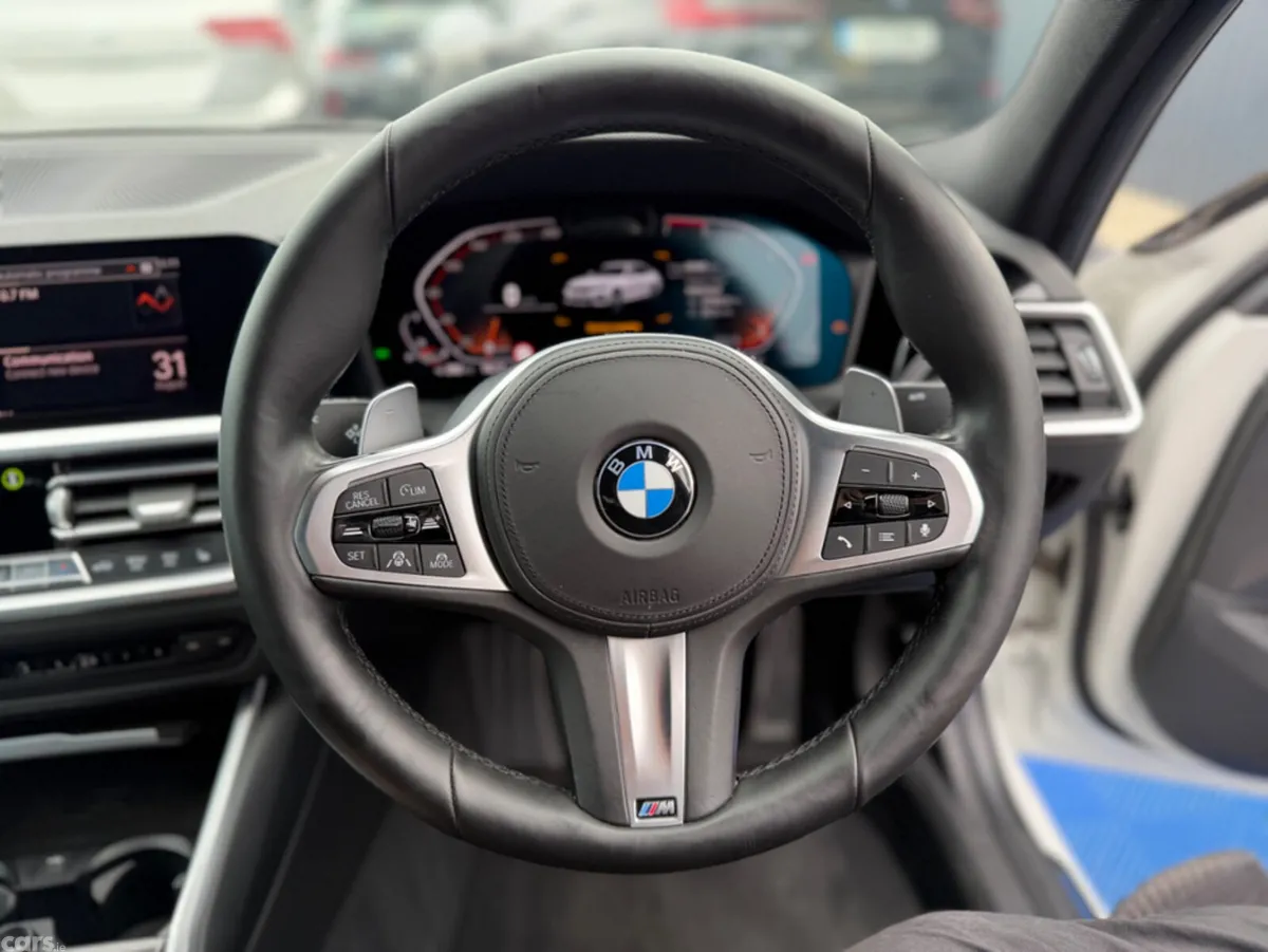 BMW 3-Series Saloon, Petrol, 2021, White