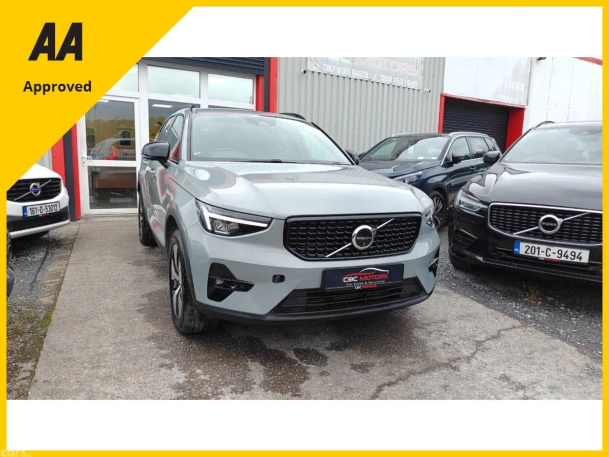 Volvo XC40 SUV, Petrol Plug-in Hybrid, 2023, Grey