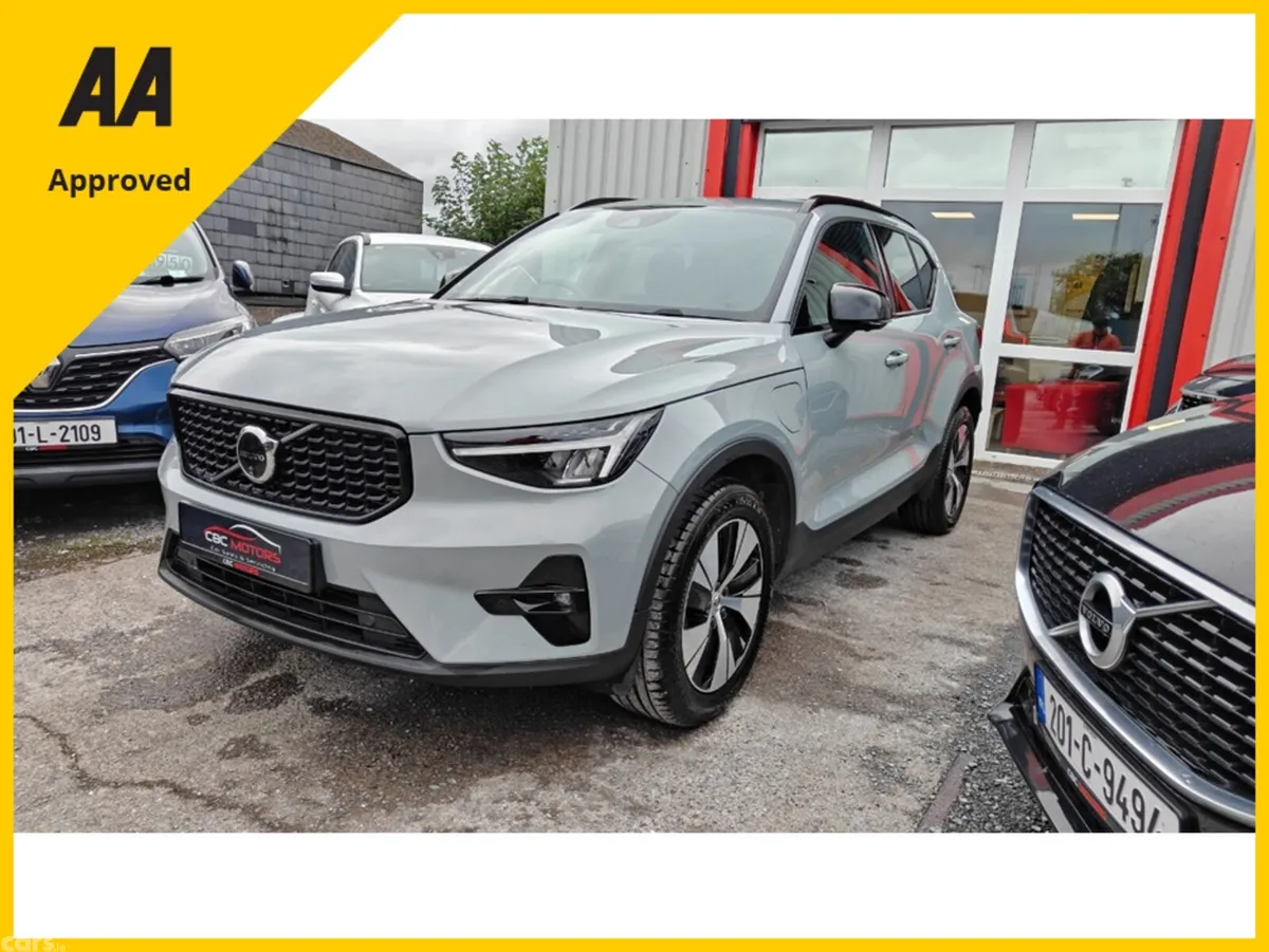 Volvo XC40 SUV, Petrol Plug-in Hybrid, 2023, Grey