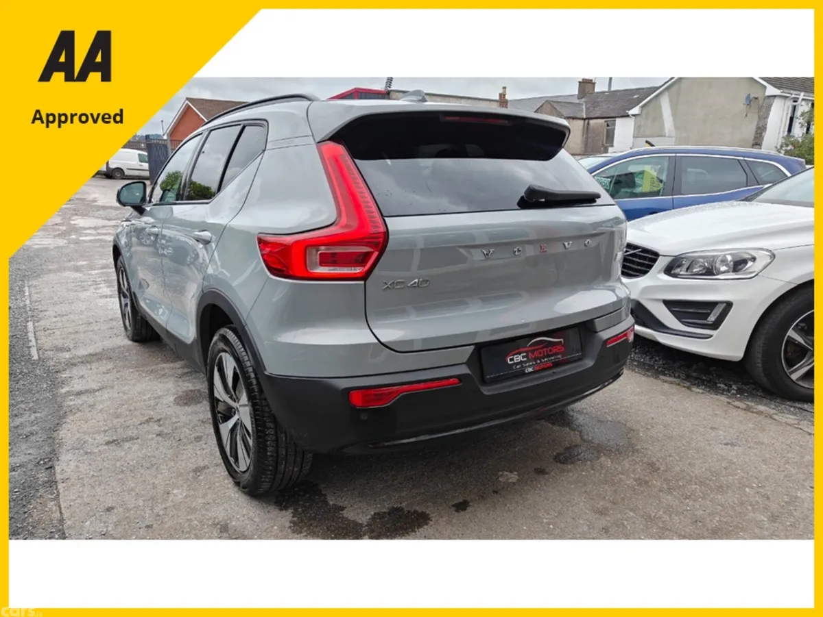 Volvo XC40 SUV, Petrol Plug-in Hybrid, 2023, Grey
