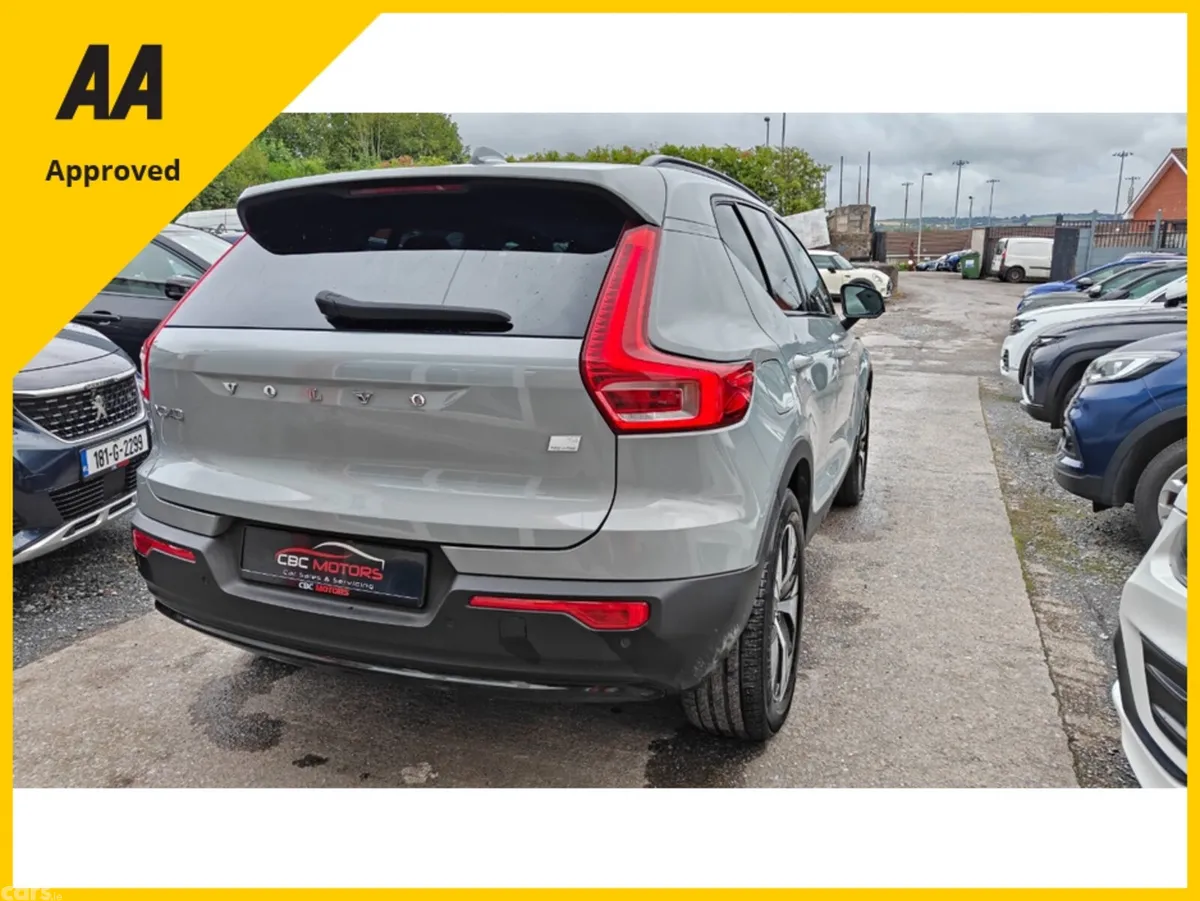 Volvo XC40 SUV, Petrol Plug-in Hybrid, 2023, Grey