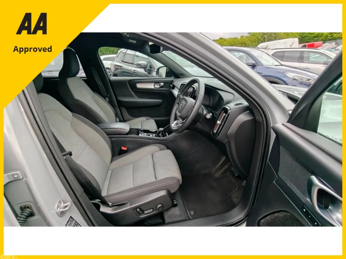 Volvo XC40 SUV, Petrol Plug-in Hybrid, 2023, Grey