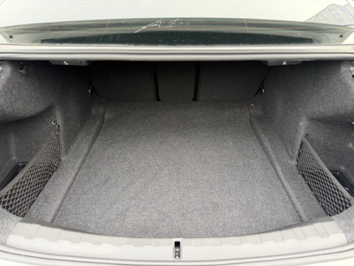 BMW 3-Series Saloon, Petrol, 2021, White