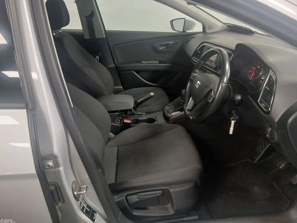 SEAT Leon Estate, Petrol, 2016, Silver