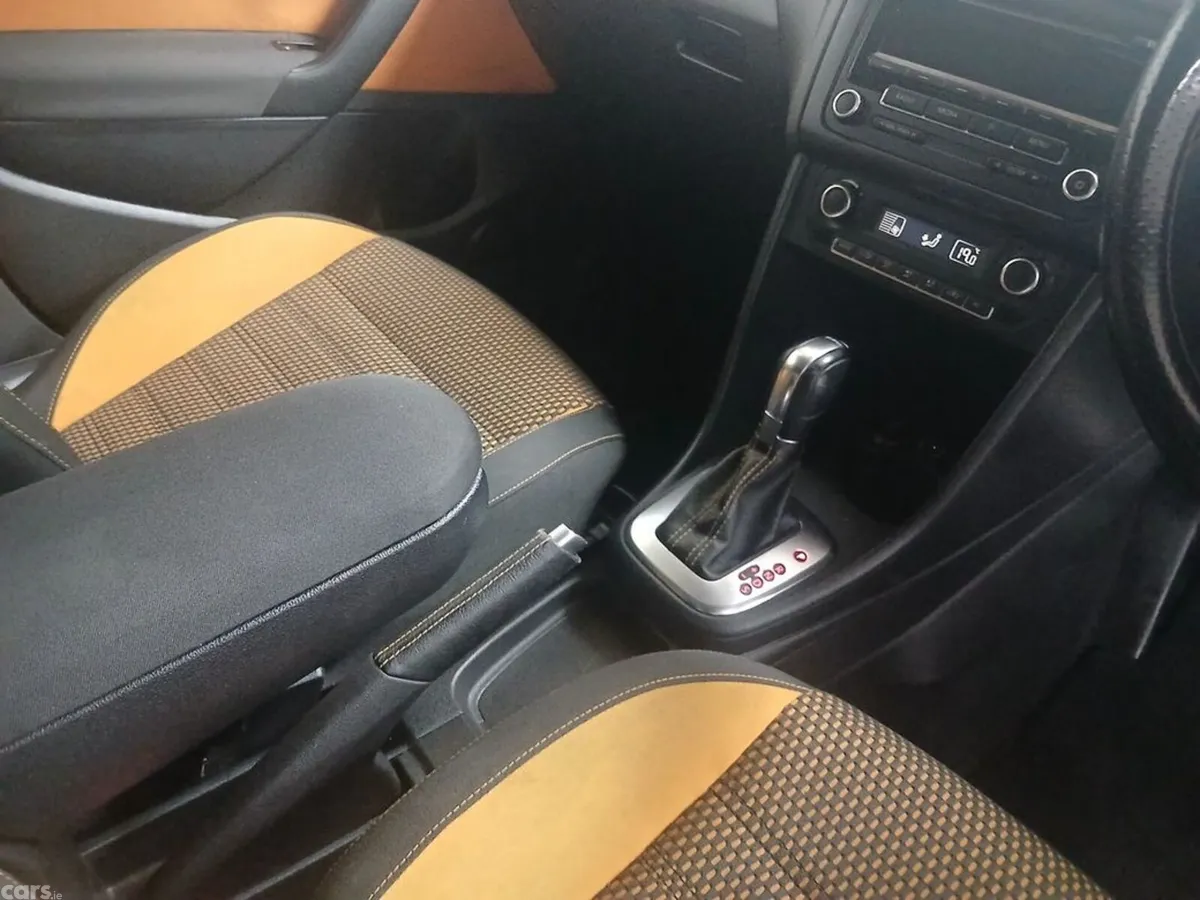 Volkswagen Polo Hatchback, Petrol, 2012, Orange