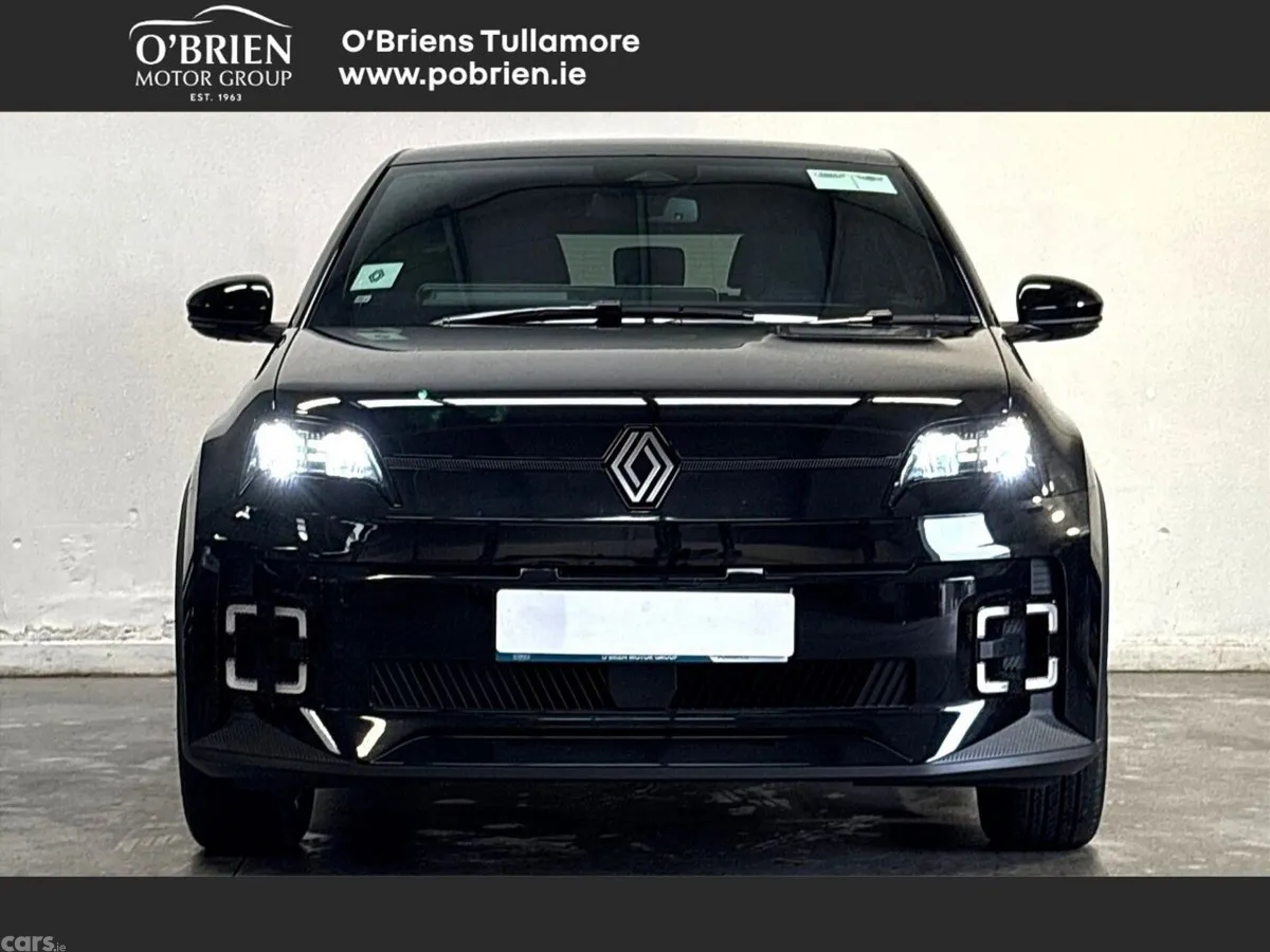 Renault 5 Hatchback, Electric, 2026, Black