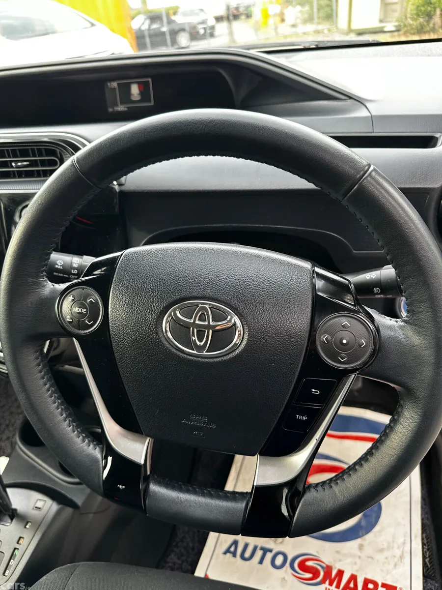 Toyota Aqua Hatchback, Petrol Hybrid, 2019, Silver