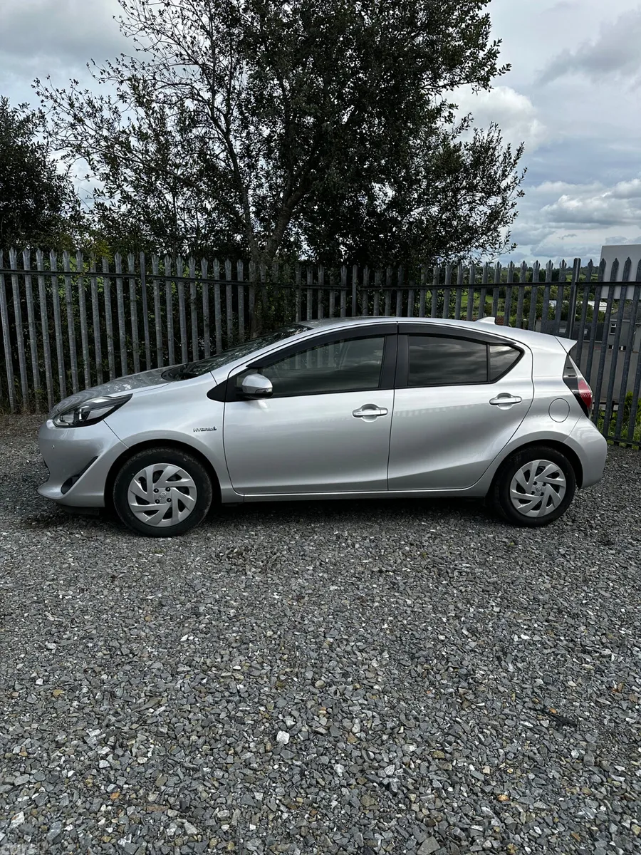 Toyota Aqua Hatchback, Petrol Hybrid, 2019, Silver