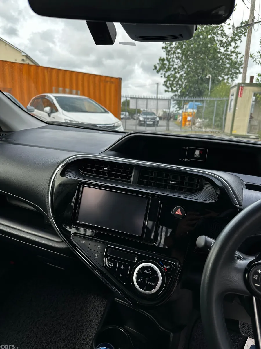 Toyota Aqua Hatchback, Petrol Hybrid, 2019, Silver