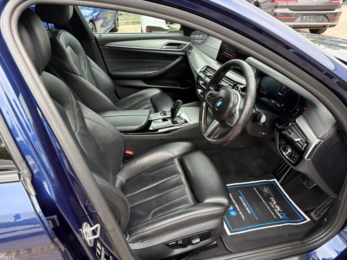 BMW 5-Series Saloon, Petrol Hybrid, 2018, Blue