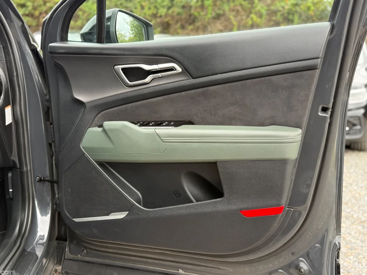 Kia Sportage SUV, Petrol Plug-in Hybrid, 2024, Grey
