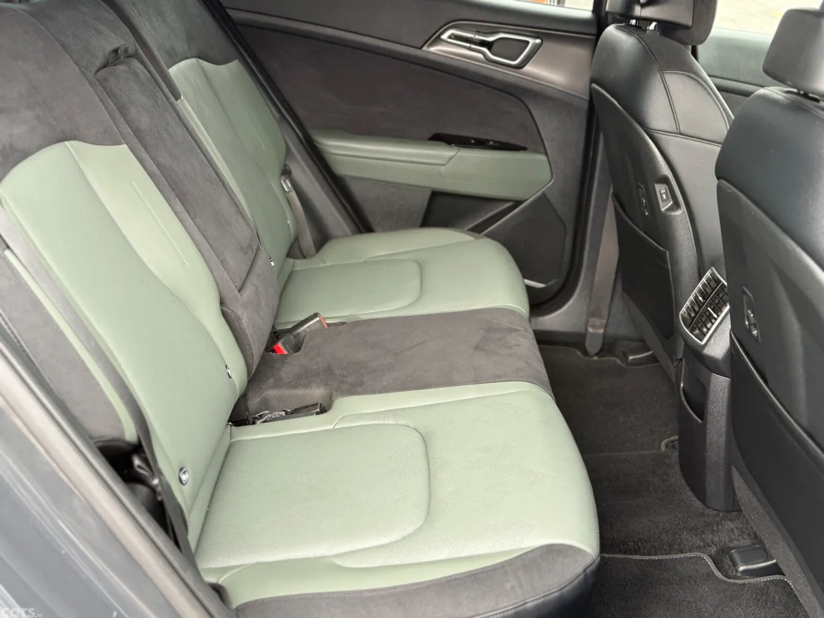 Kia Sportage SUV, Petrol Plug-in Hybrid, 2024, Grey