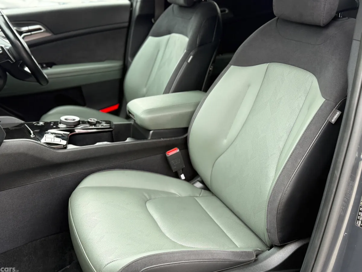 Kia Sportage SUV, Petrol Plug-in Hybrid, 2024, Grey