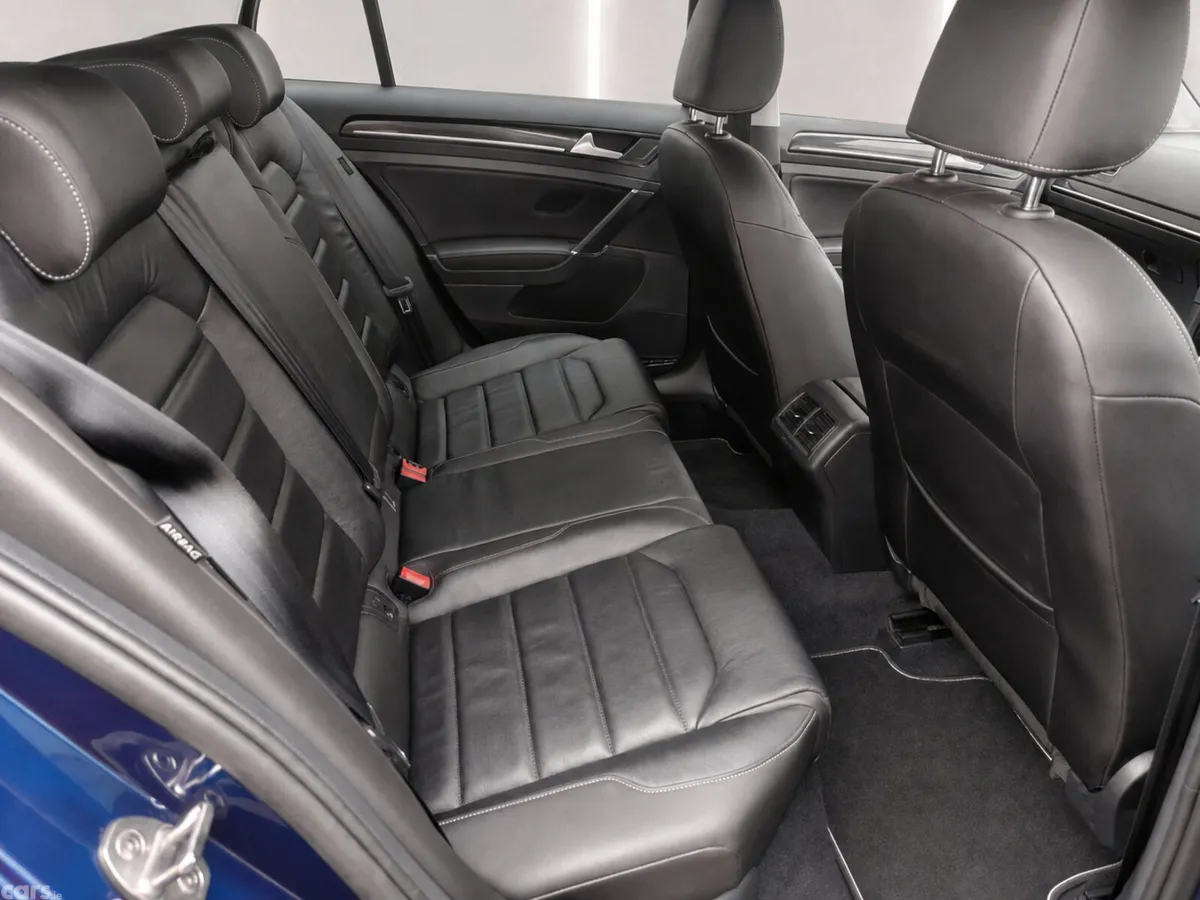 Volkswagen Golf Hatchback, Petrol, 2019, Blue