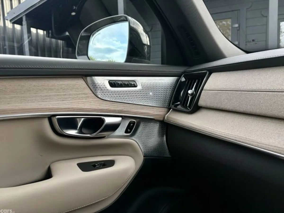 Volvo XC90 SUV, Petrol Hybrid, 2025, Silver