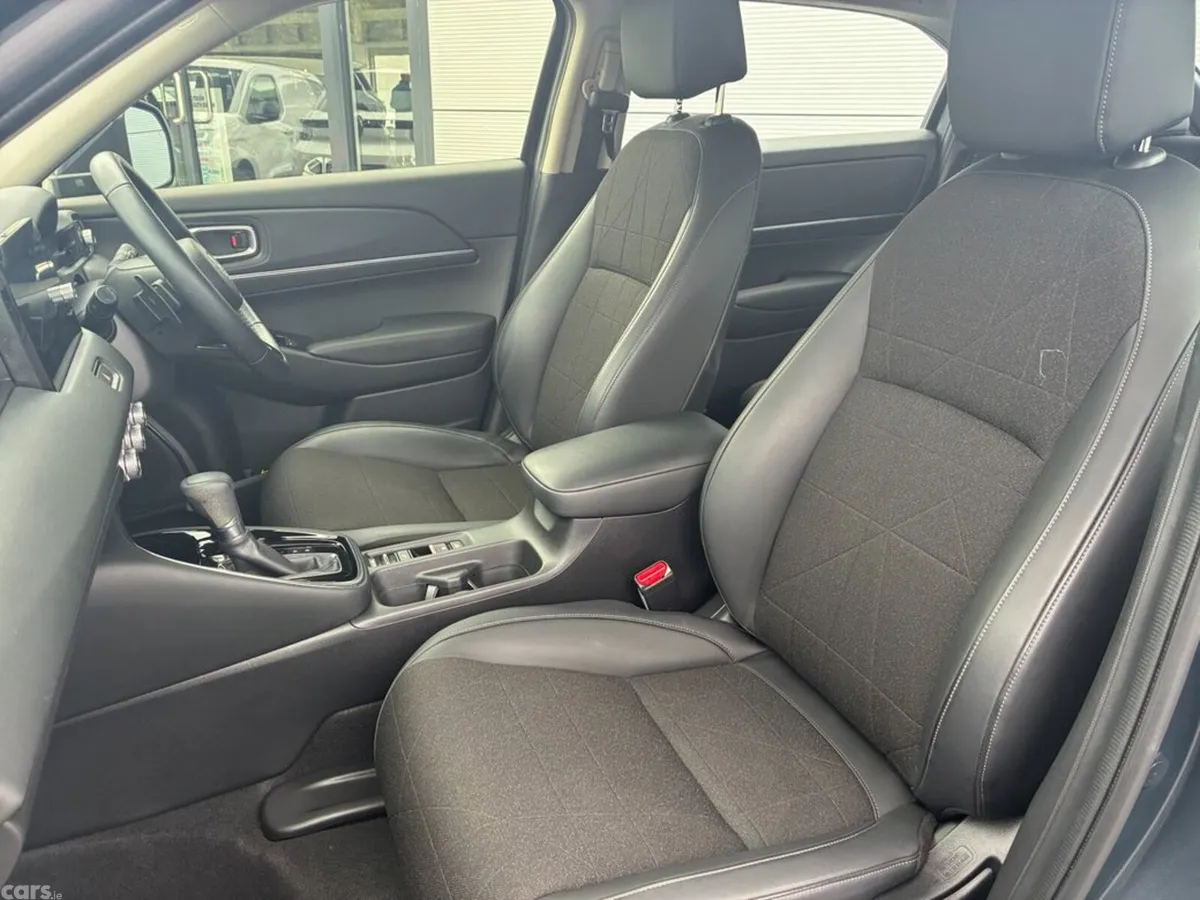 Honda HR-V Hatchback, Petrol Hybrid, 2024, Grey
