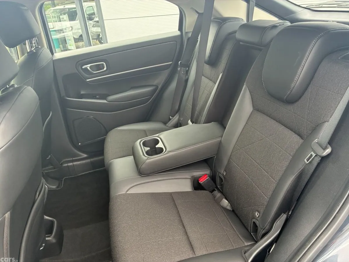Honda HR-V Hatchback, Petrol Hybrid, 2024, Grey