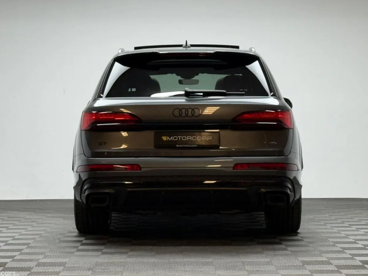 Audi Q7 SUV, Petrol Plug-in Hybrid, 2025, Grey