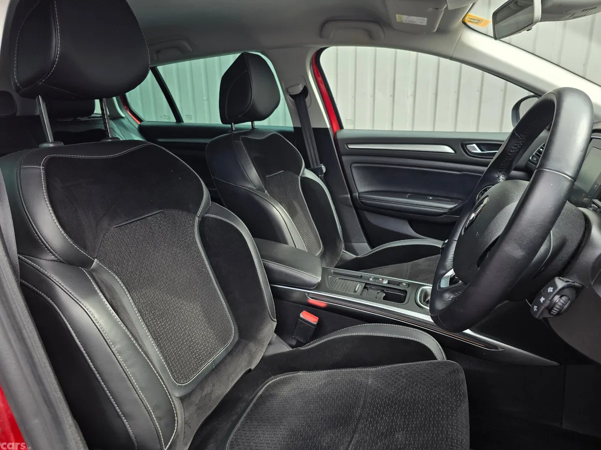 Renault Megane Estate, Diesel, 2018, Red