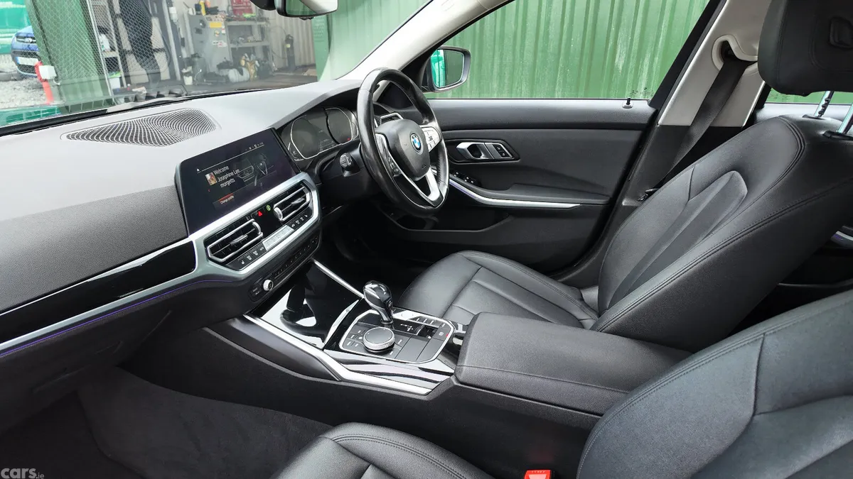 BMW 3-Series Estate, Diesel, 2021, Black
