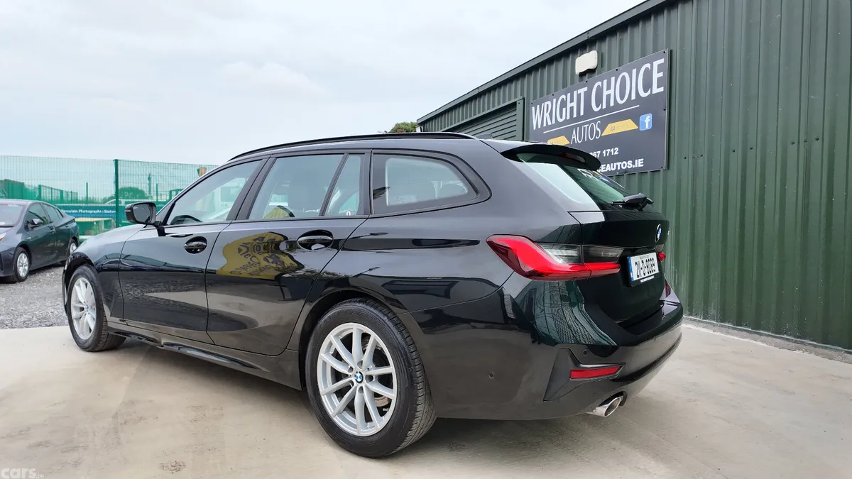 BMW 3-Series Estate, Diesel, 2021, Black