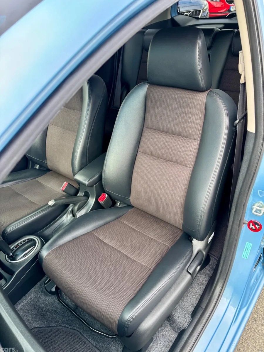 Honda Fit Hatchback, Petrol Hybrid, 2013, Blue