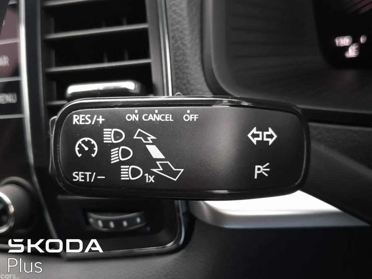 Skoda Karoq SUV, Diesel, 2024, Grey