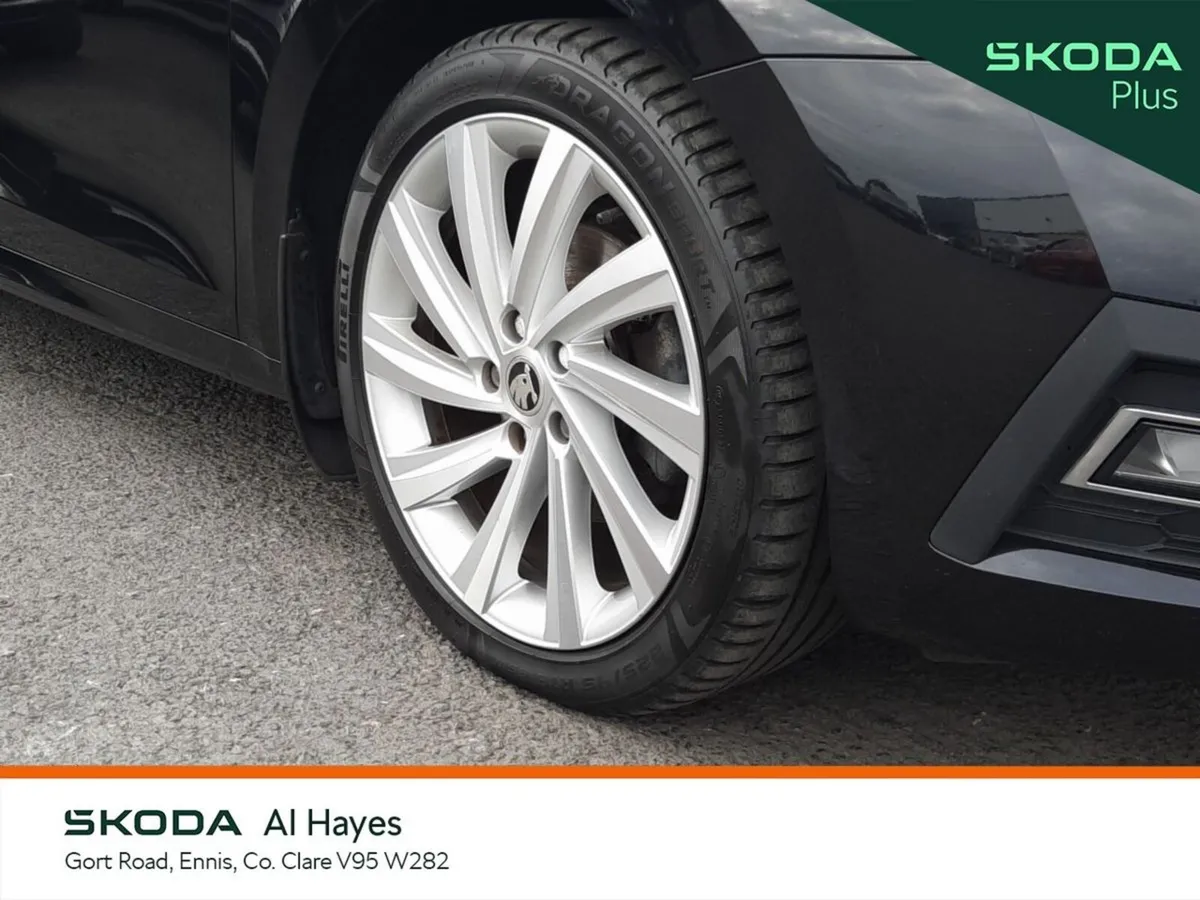 Skoda Octavia Saloon, Diesel, 2023, Black
