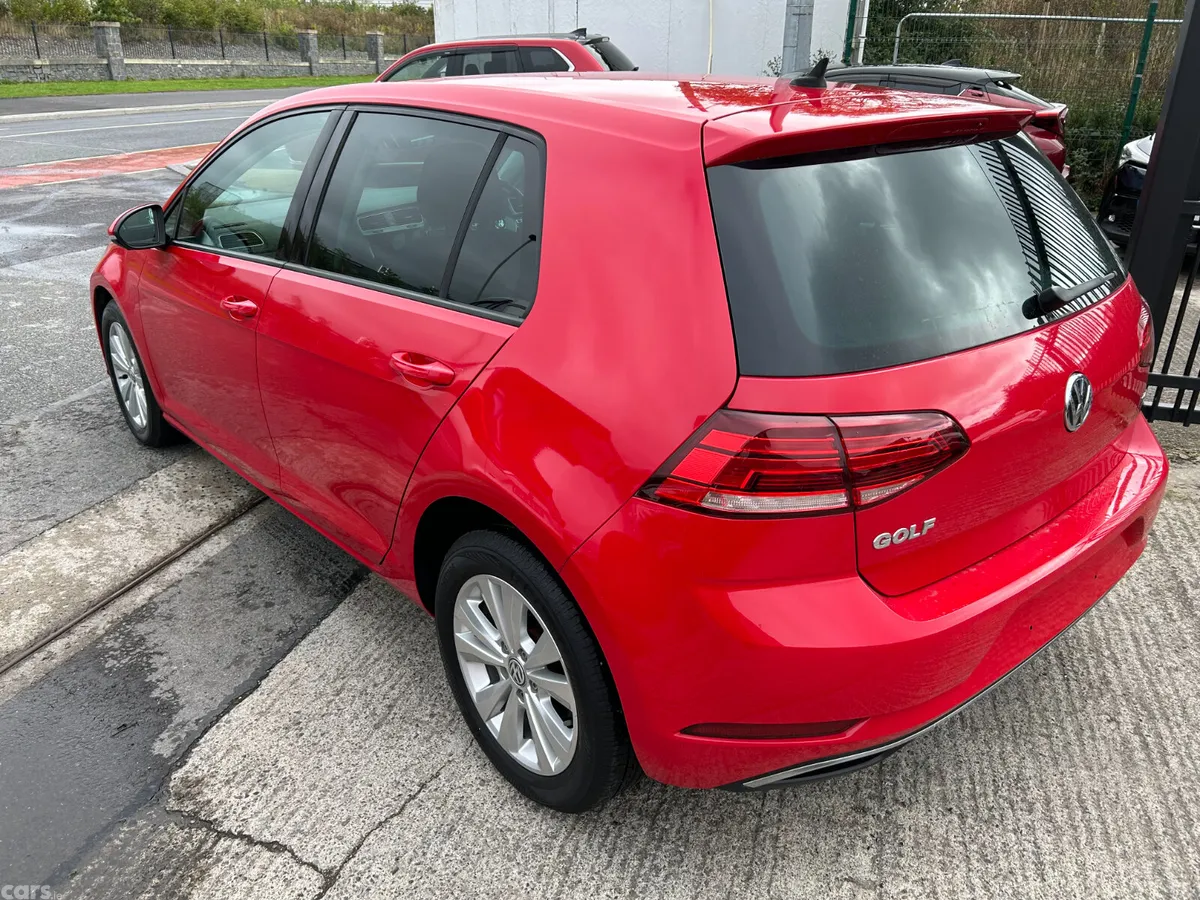 Volkswagen Golf Hatchback, Petrol, 2017, Red