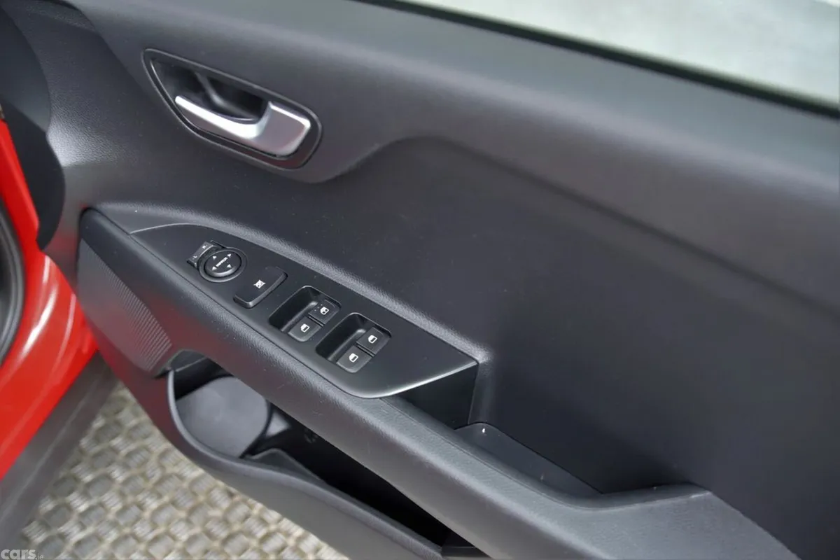 Kia Stonic SUV, Petrol, 2022, Red
