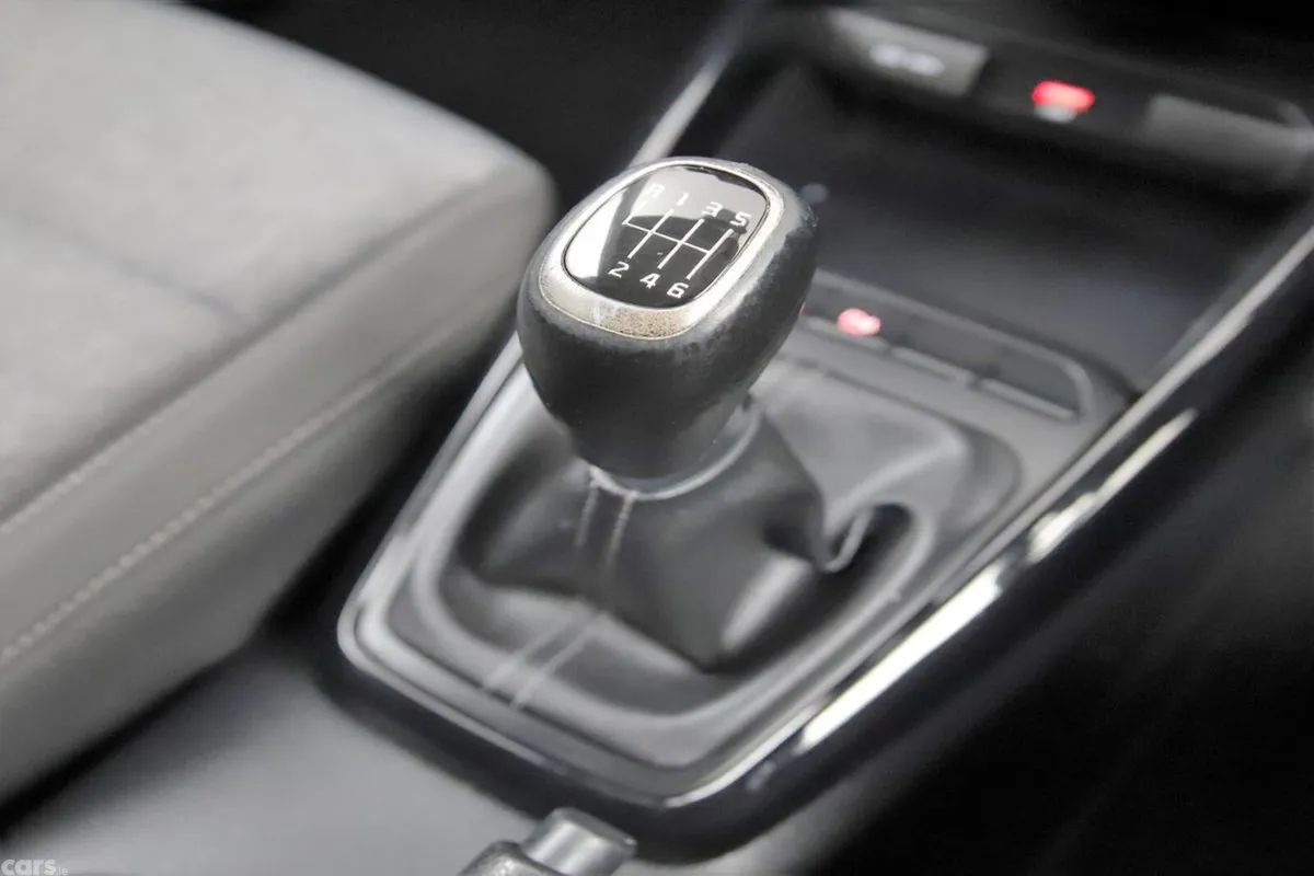 Kia Stonic SUV, Petrol, 2022, Red