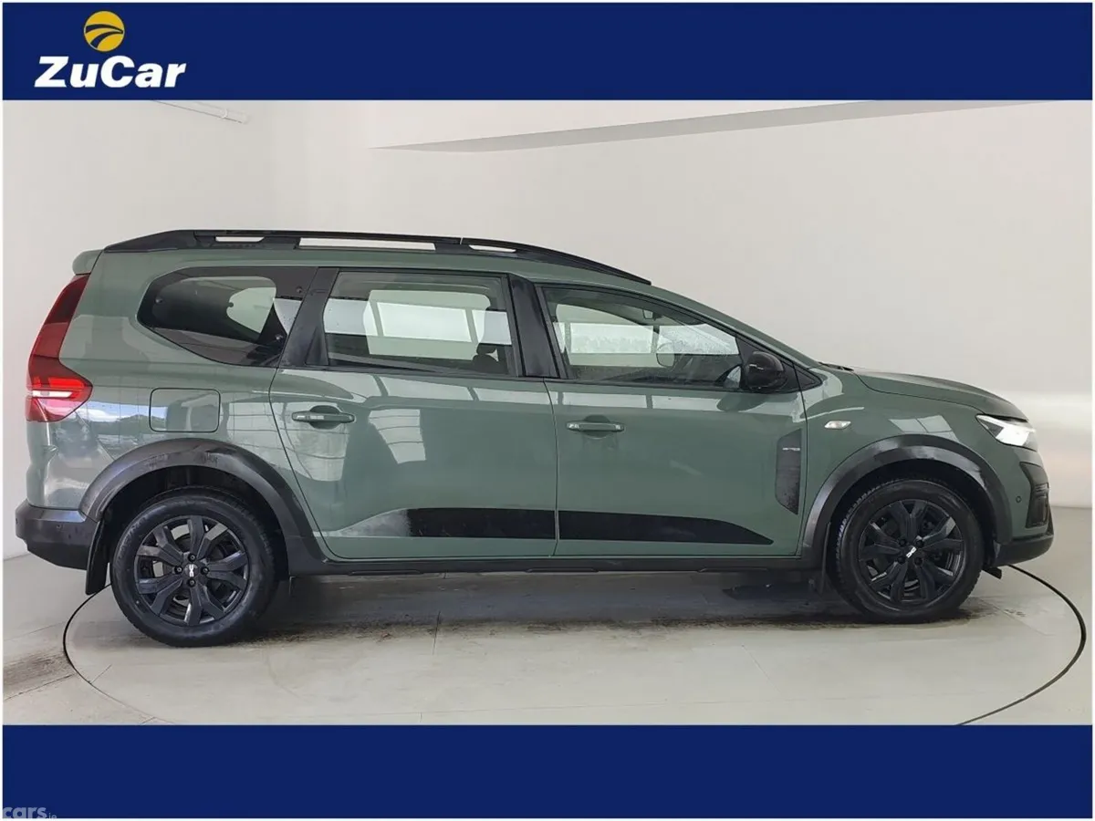 Dacia Jogger MPV, Petrol, 2023, Grey