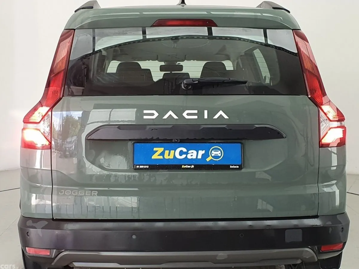 Dacia Jogger MPV, Petrol, 2023, Grey