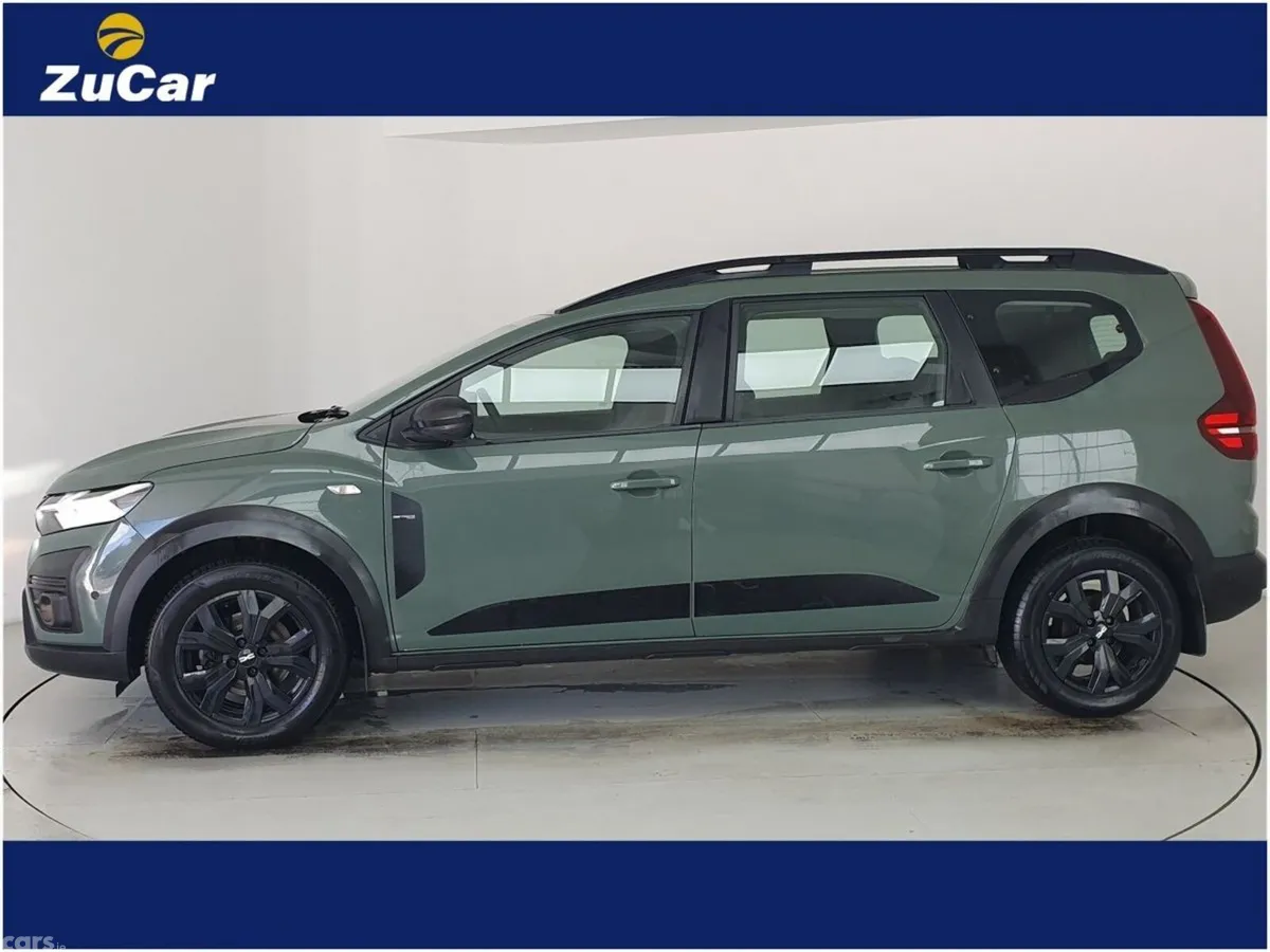 Dacia Jogger MPV, Petrol, 2023, Grey