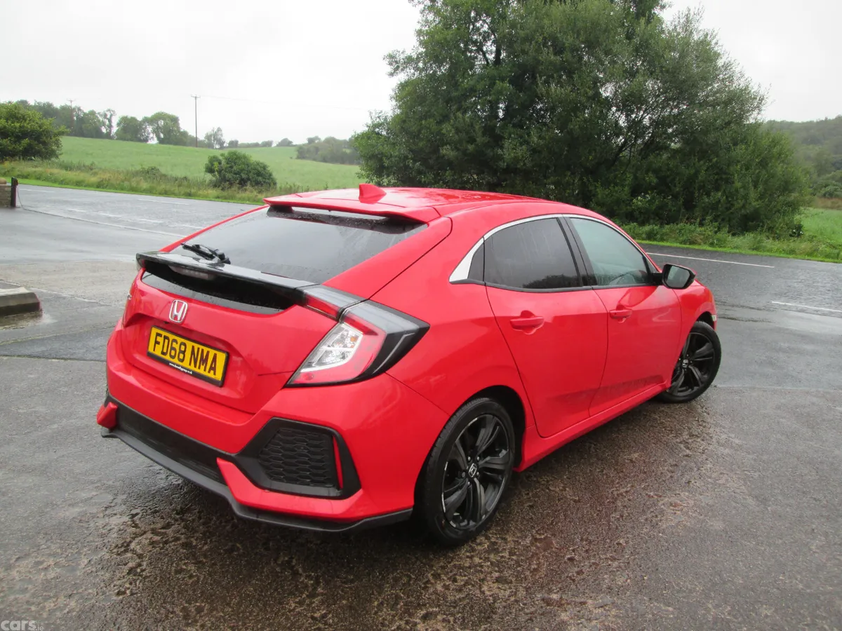 Honda Civic Hatchback, Diesel, 2019, Red