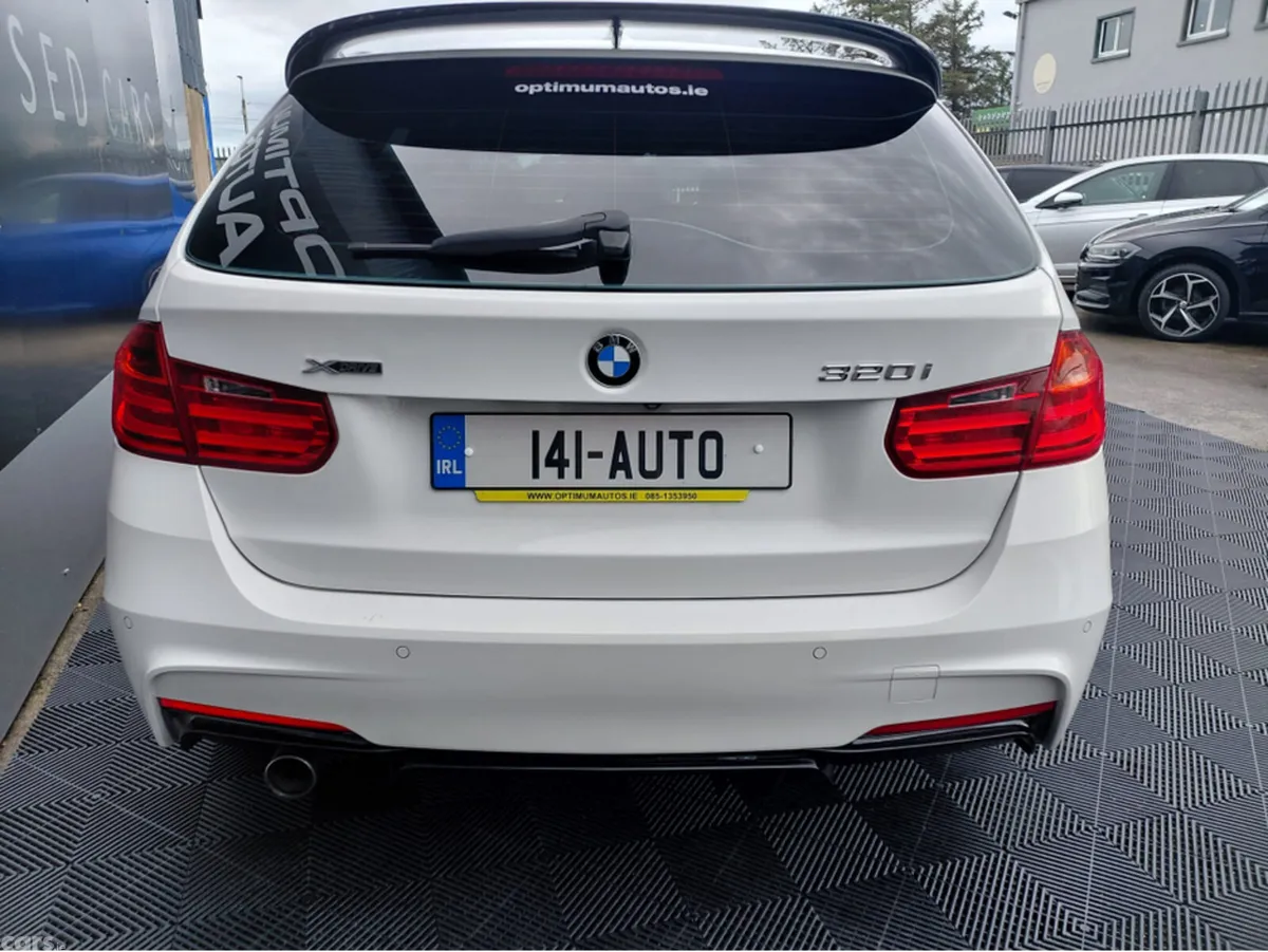 BMW 3-Series Estate, Petrol, 2014, White