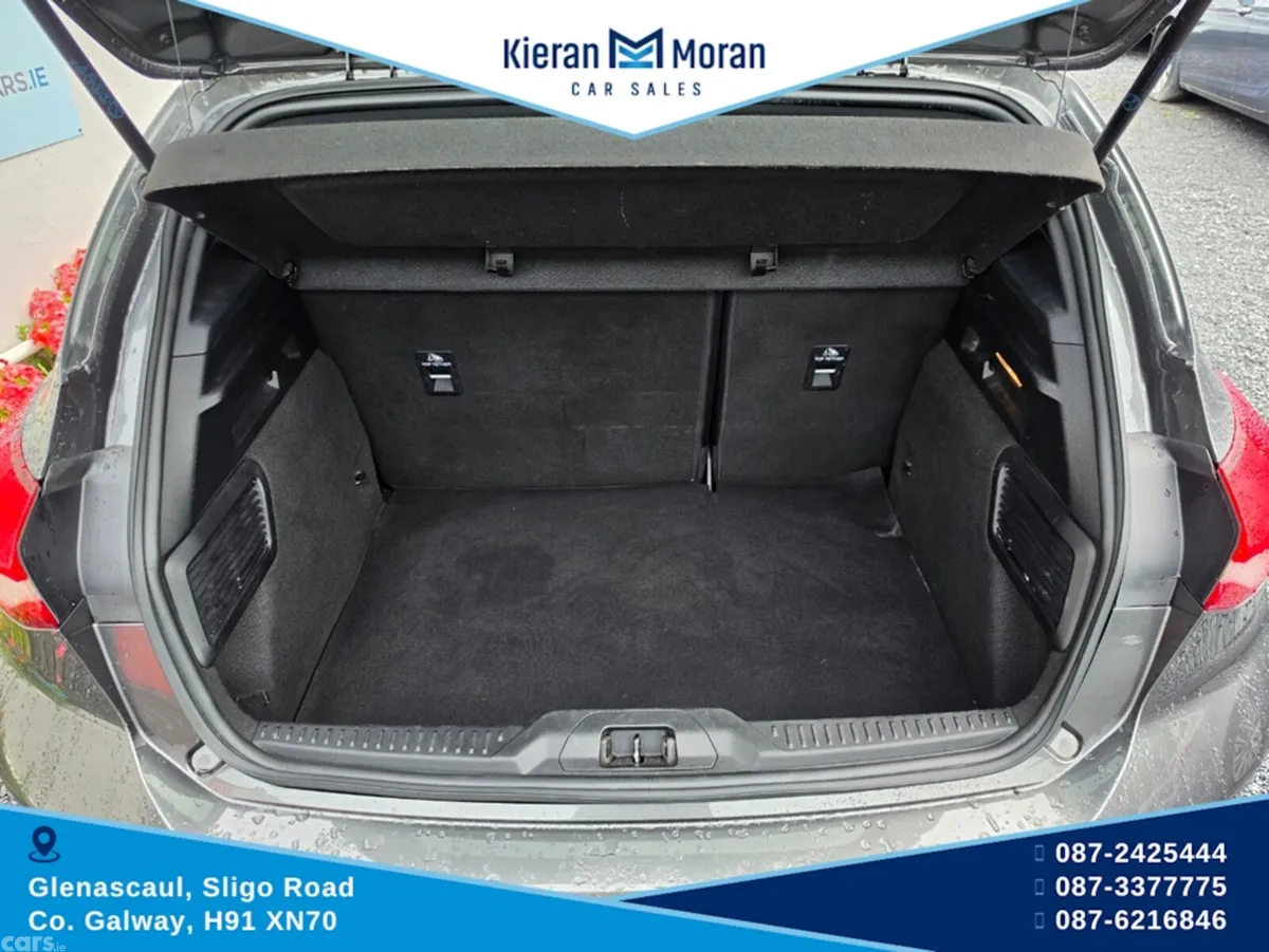 Ford Focus Hatchback, Diesel, 2019, Grey