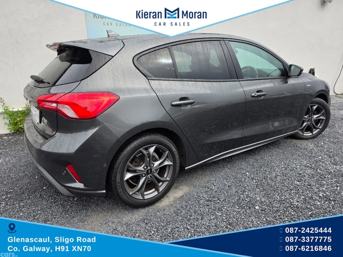 Ford Focus Hatchback, Diesel, 2019, Grey