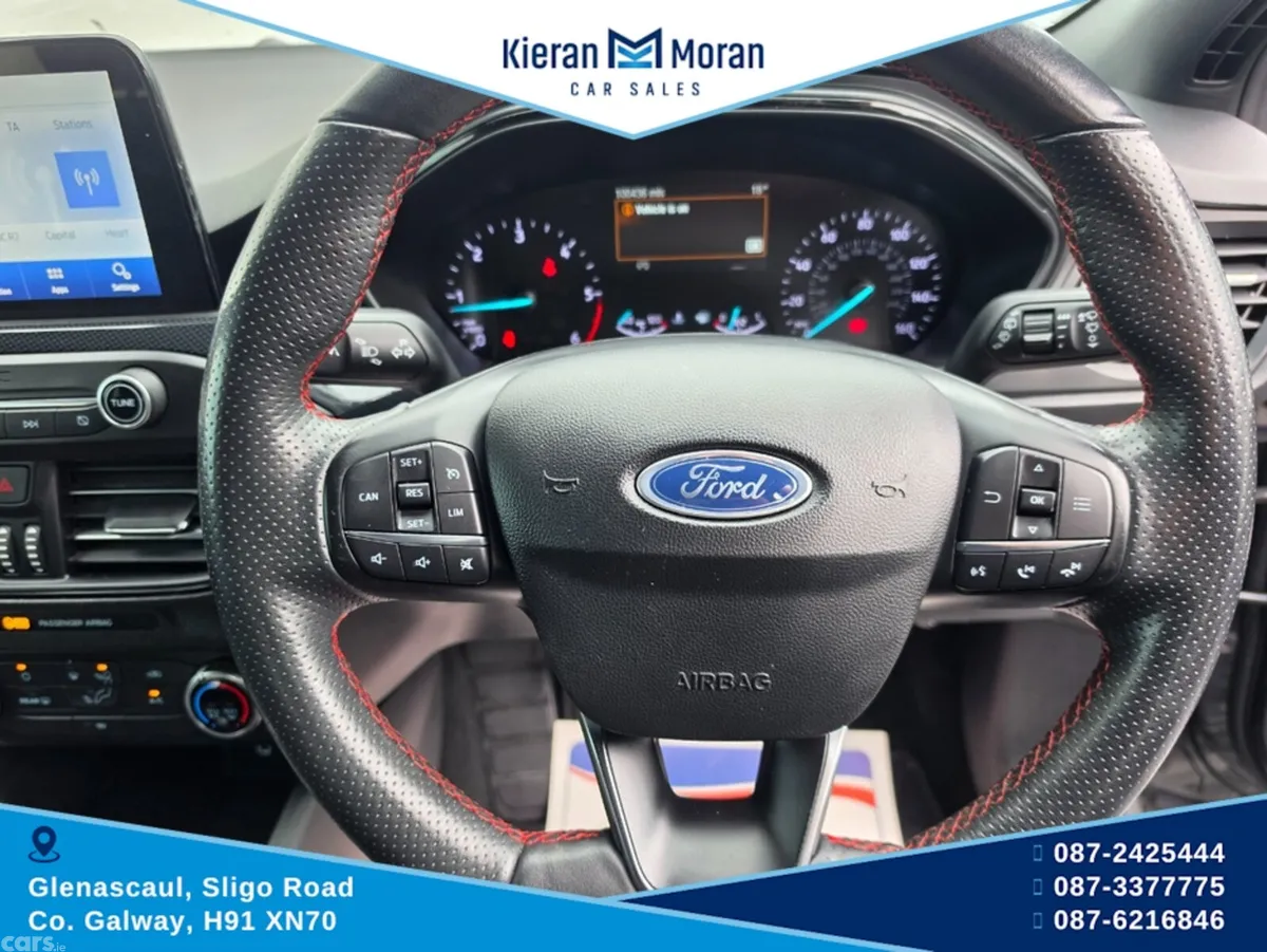 Ford Focus Hatchback, Diesel, 2019, Grey