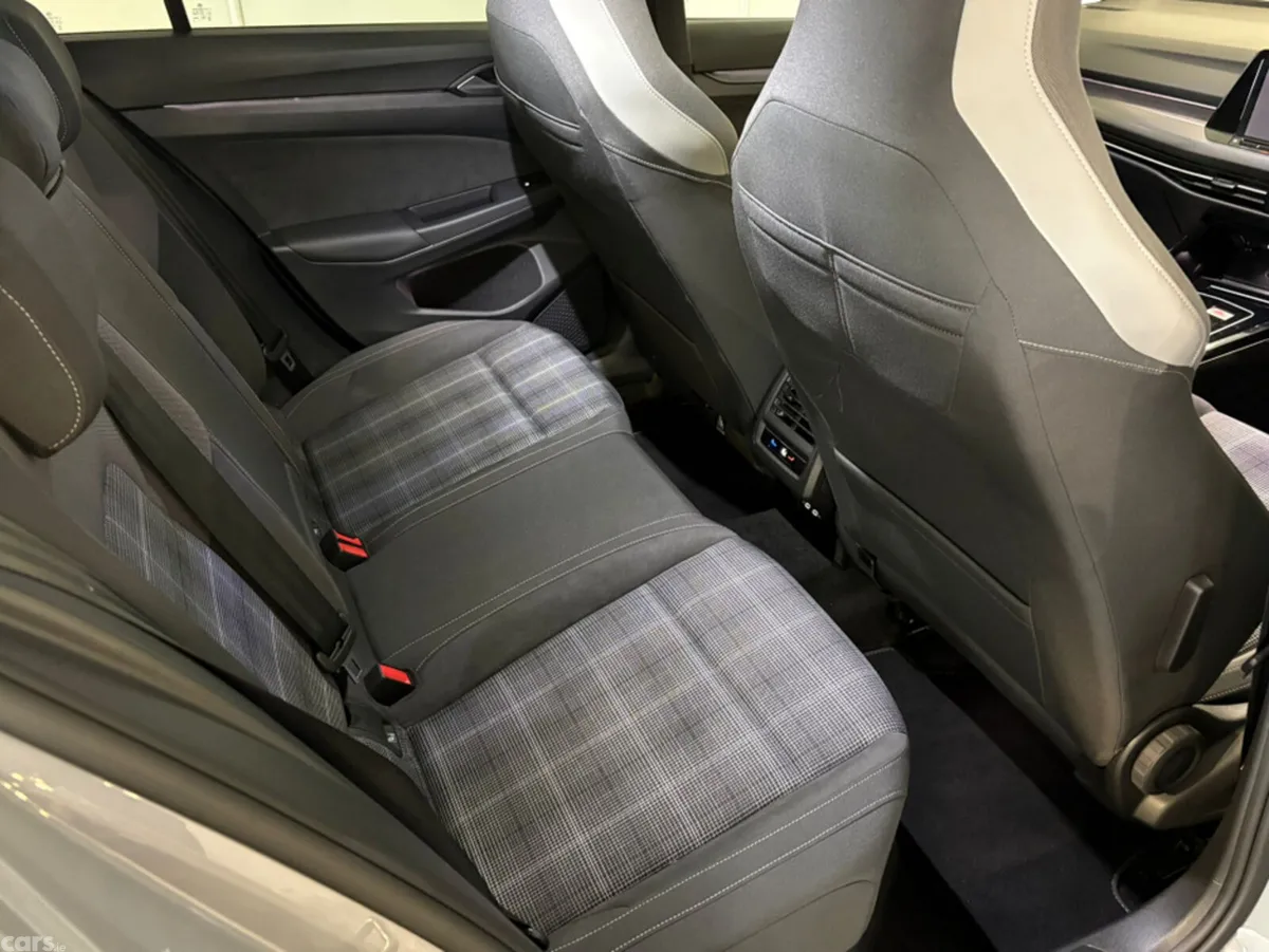 Volkswagen Golf Hatchback, Diesel, 2023, Grey
