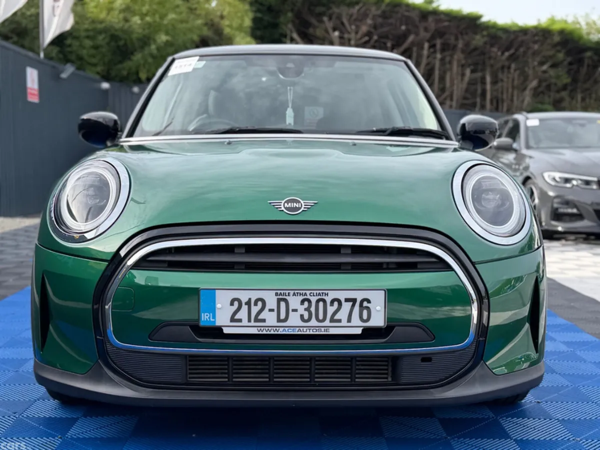 Mini Cooper Hatchback, Diesel, 2021, Green