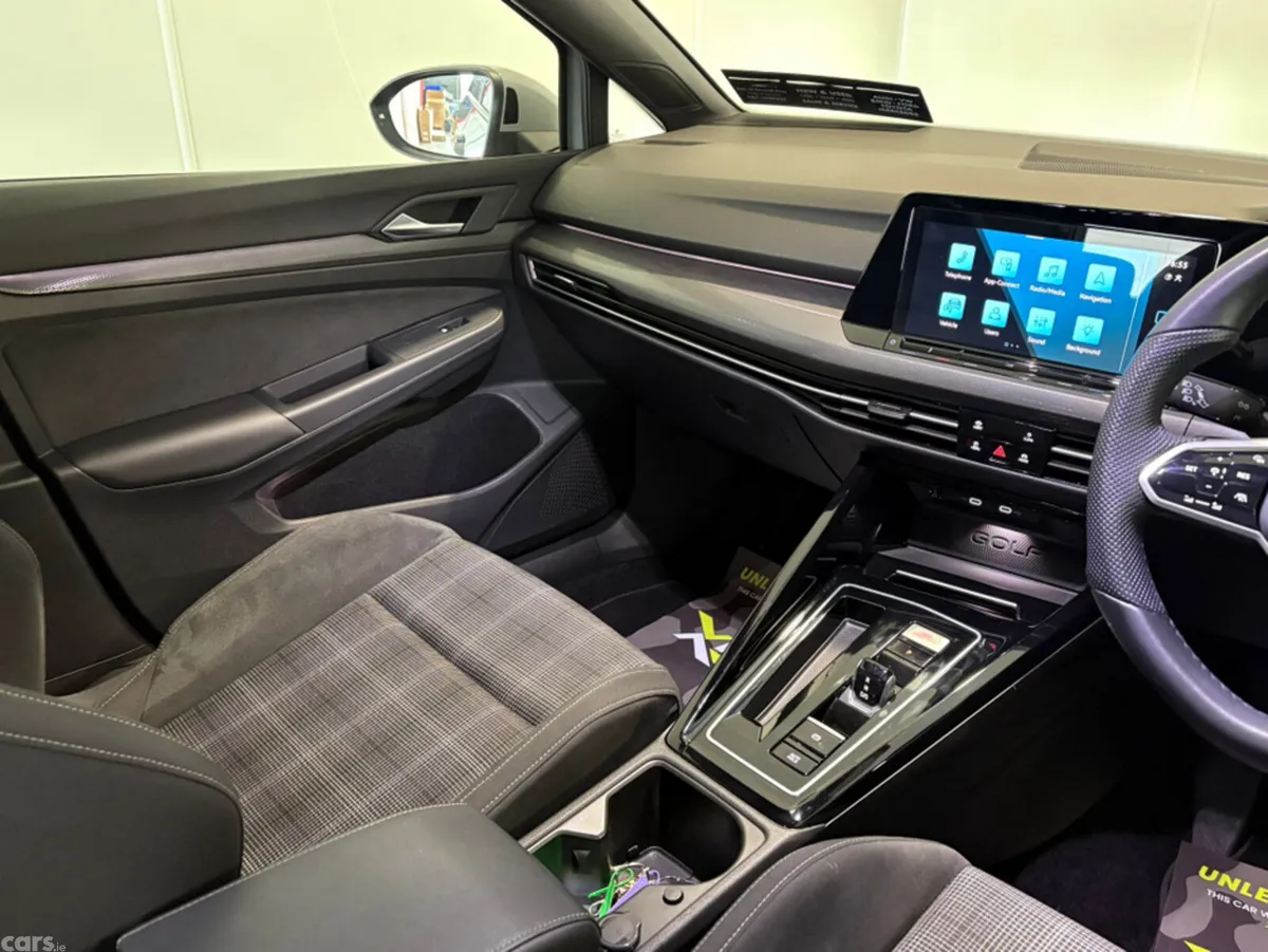 Volkswagen Golf Hatchback, Diesel, 2023, Grey