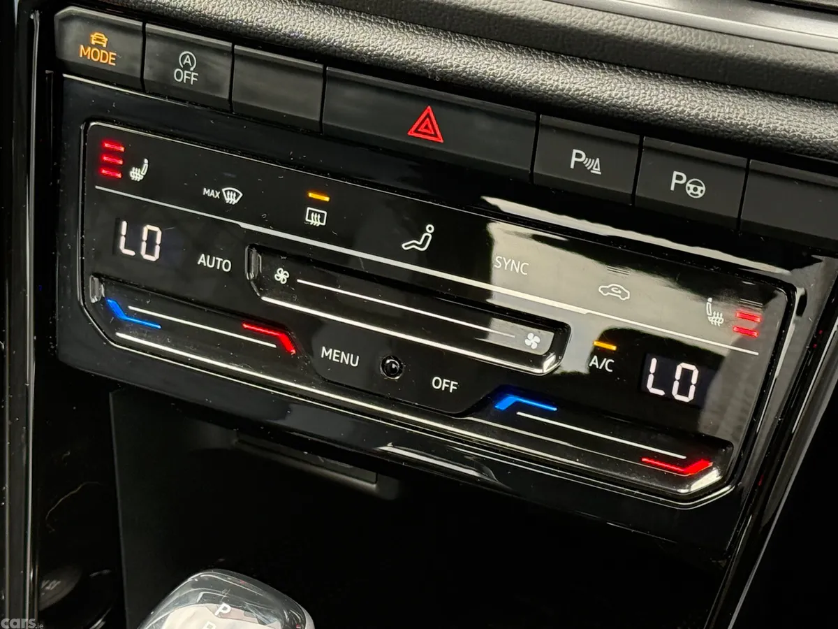 Volkswagen T-Roc SUV, Diesel, 2023, Black