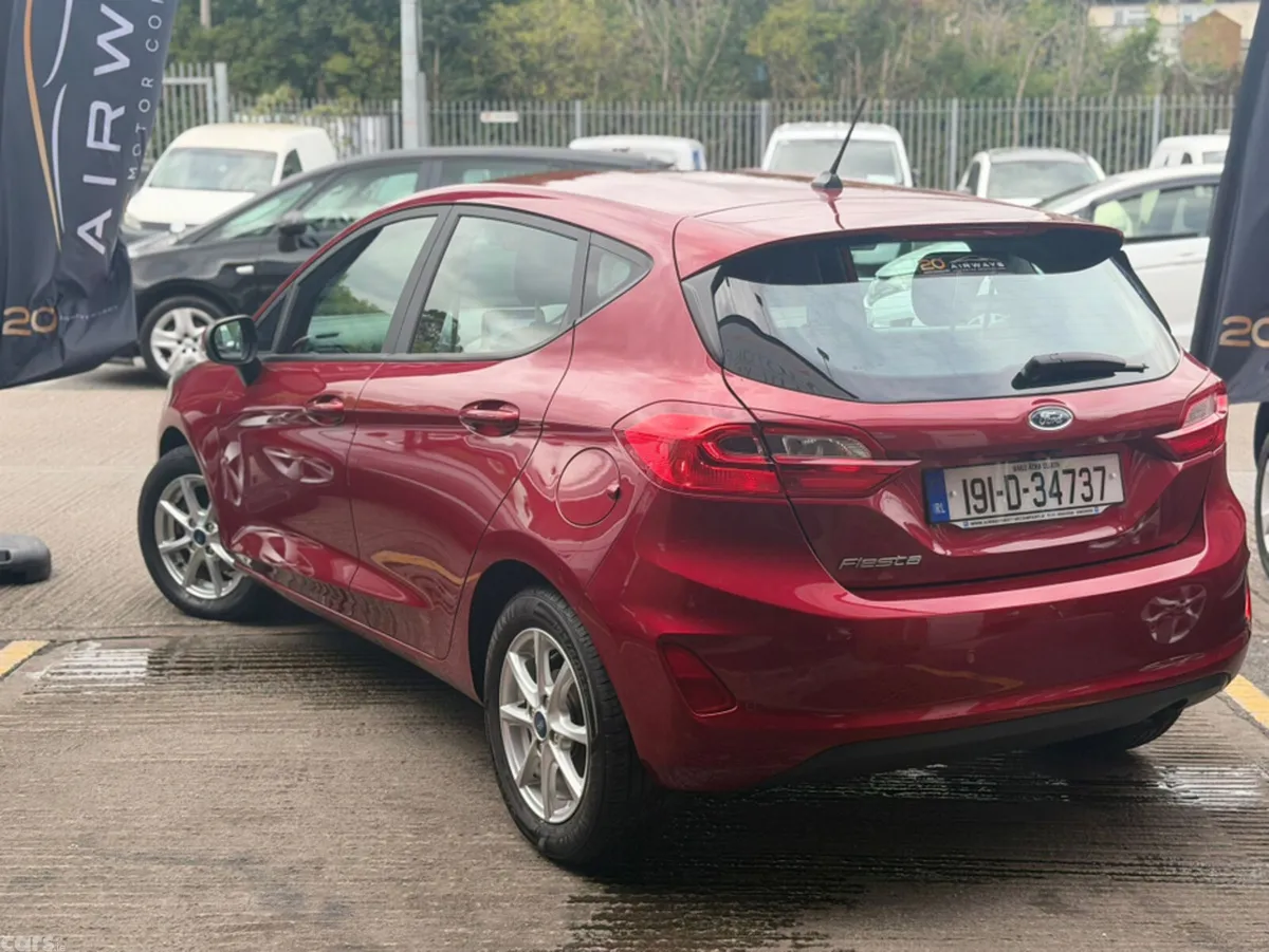 Ford Fiesta Hatchback, Petrol, 2019, Red