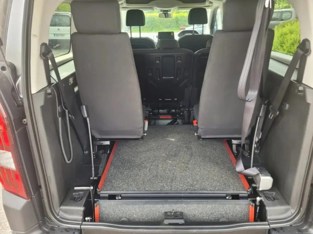 Peugeot Rifter MPV, Diesel, 2023, Grey