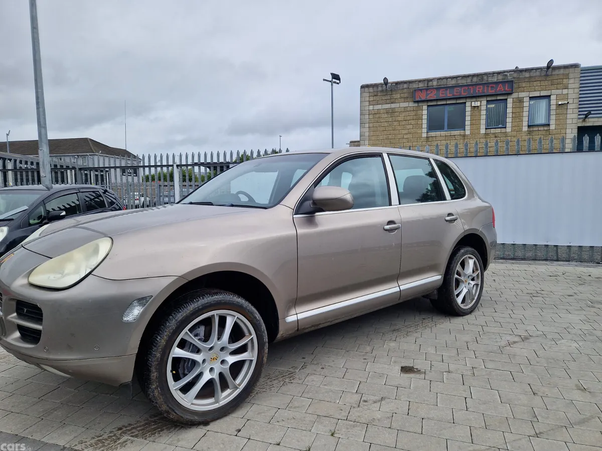 Porsche Cayenne SUV, Petrol, 2006, Beige