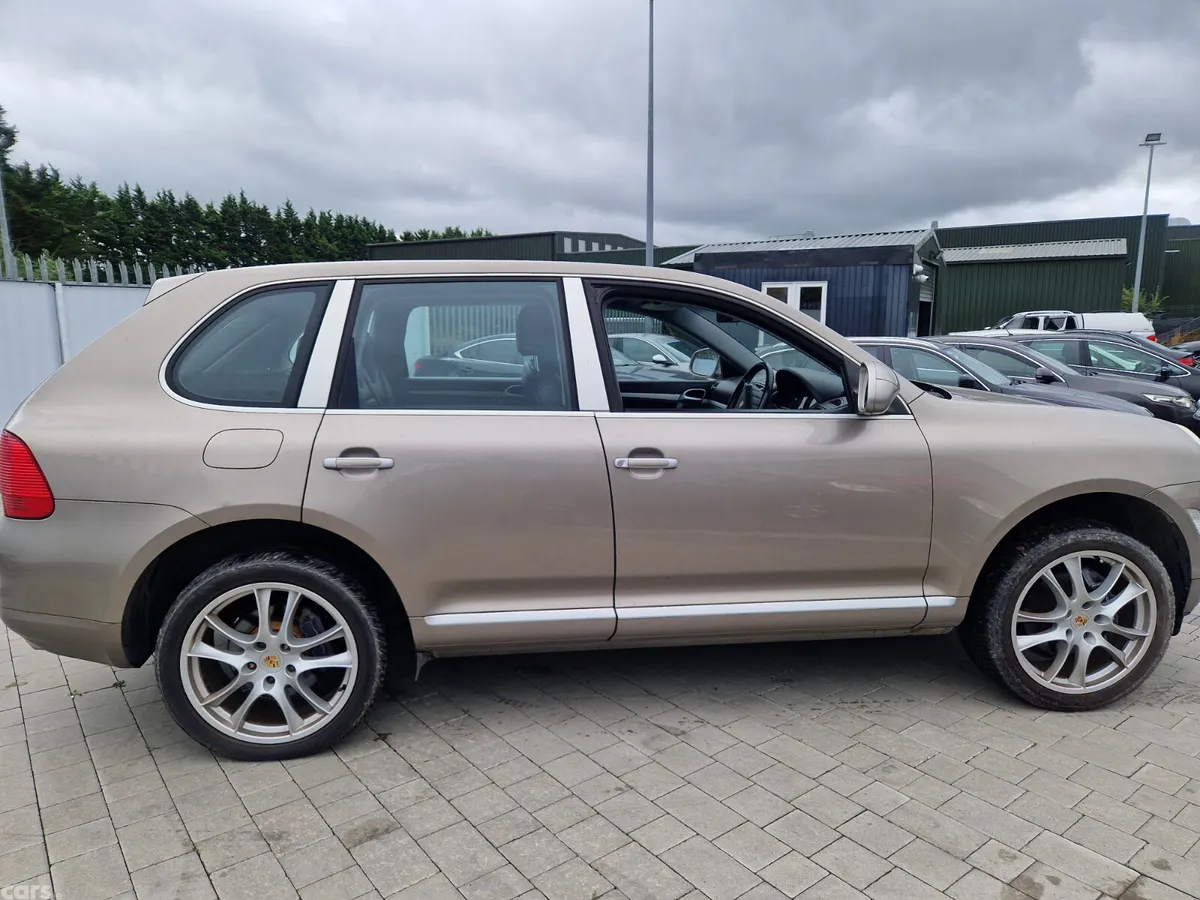 Porsche Cayenne SUV, Petrol, 2006, Beige
