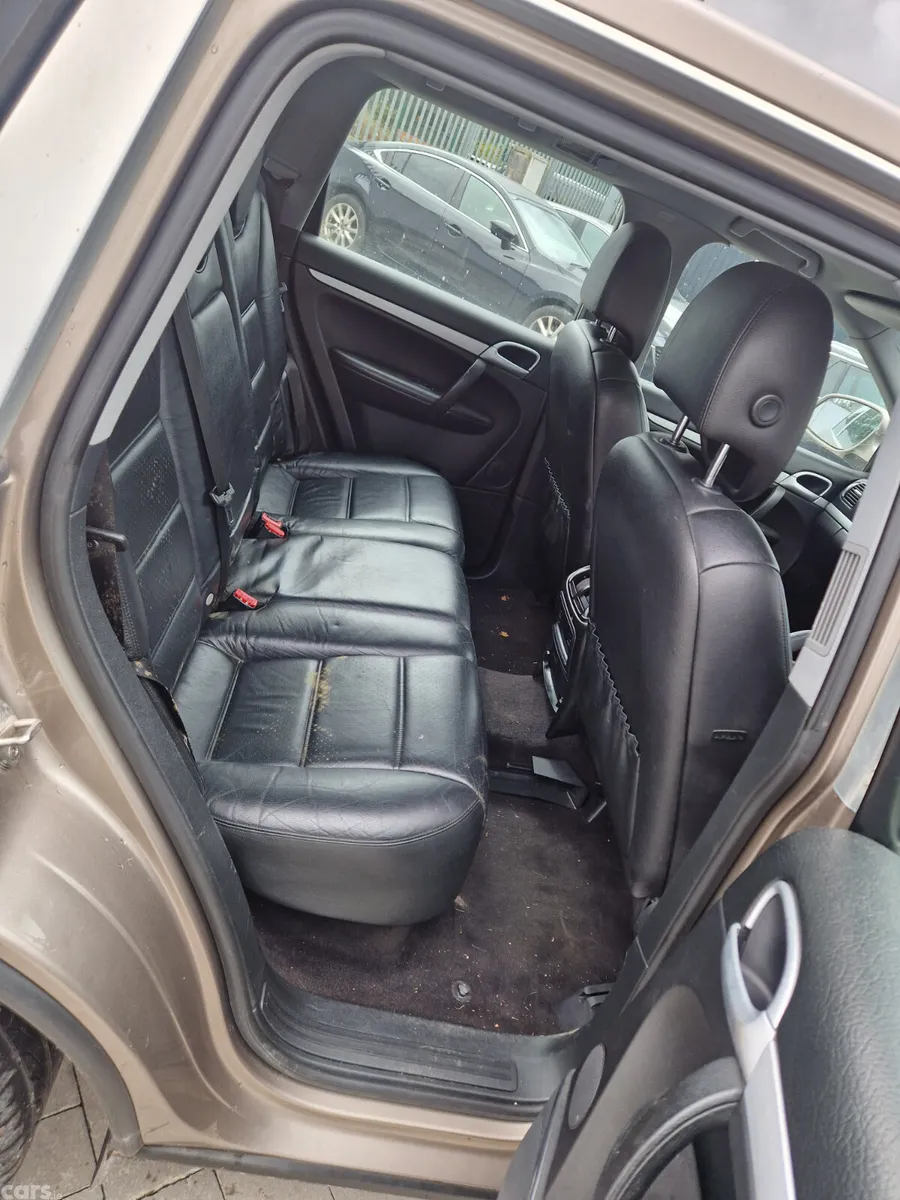 Porsche Cayenne SUV, Petrol, 2006, Beige
